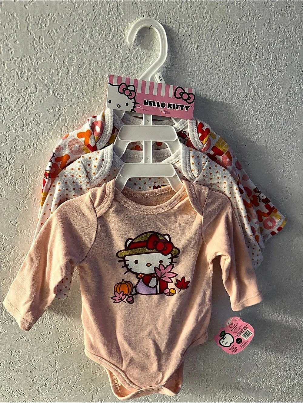 Hello Kitty Baby Girls 3-Pack Long Sleeve Bodysuit Set Pink & White
